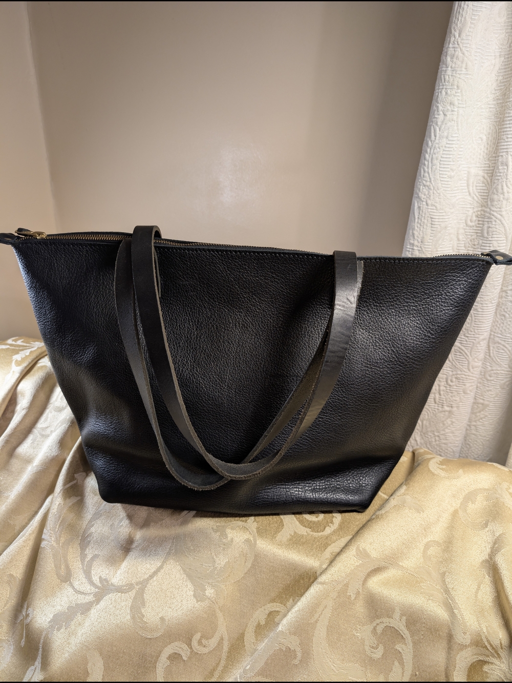 Portland Leather Classic Black Leather Zip Tote Bag - Timeless Everyday Carry - Picture 2 of 5